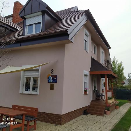 Forras-G Vendeghaz Apartment Buk Ngoại thất bức ảnh