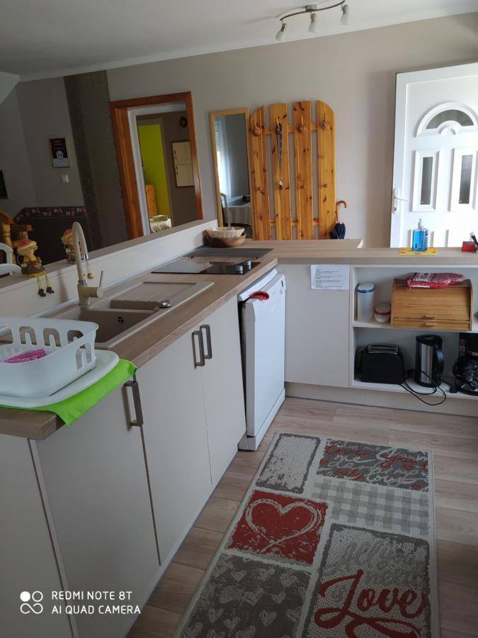 Forras-G Vendeghaz Apartment Buk Ngoại thất bức ảnh