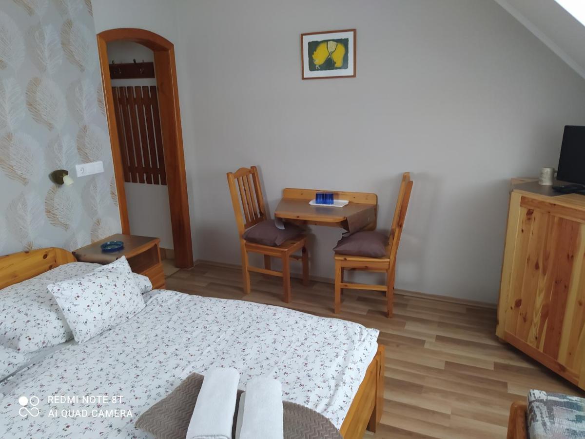 Forras-G Vendeghaz Apartment Buk Ngoại thất bức ảnh