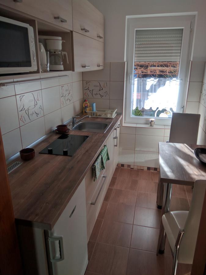 Forras-G Vendeghaz Apartment Buk Ngoại thất bức ảnh